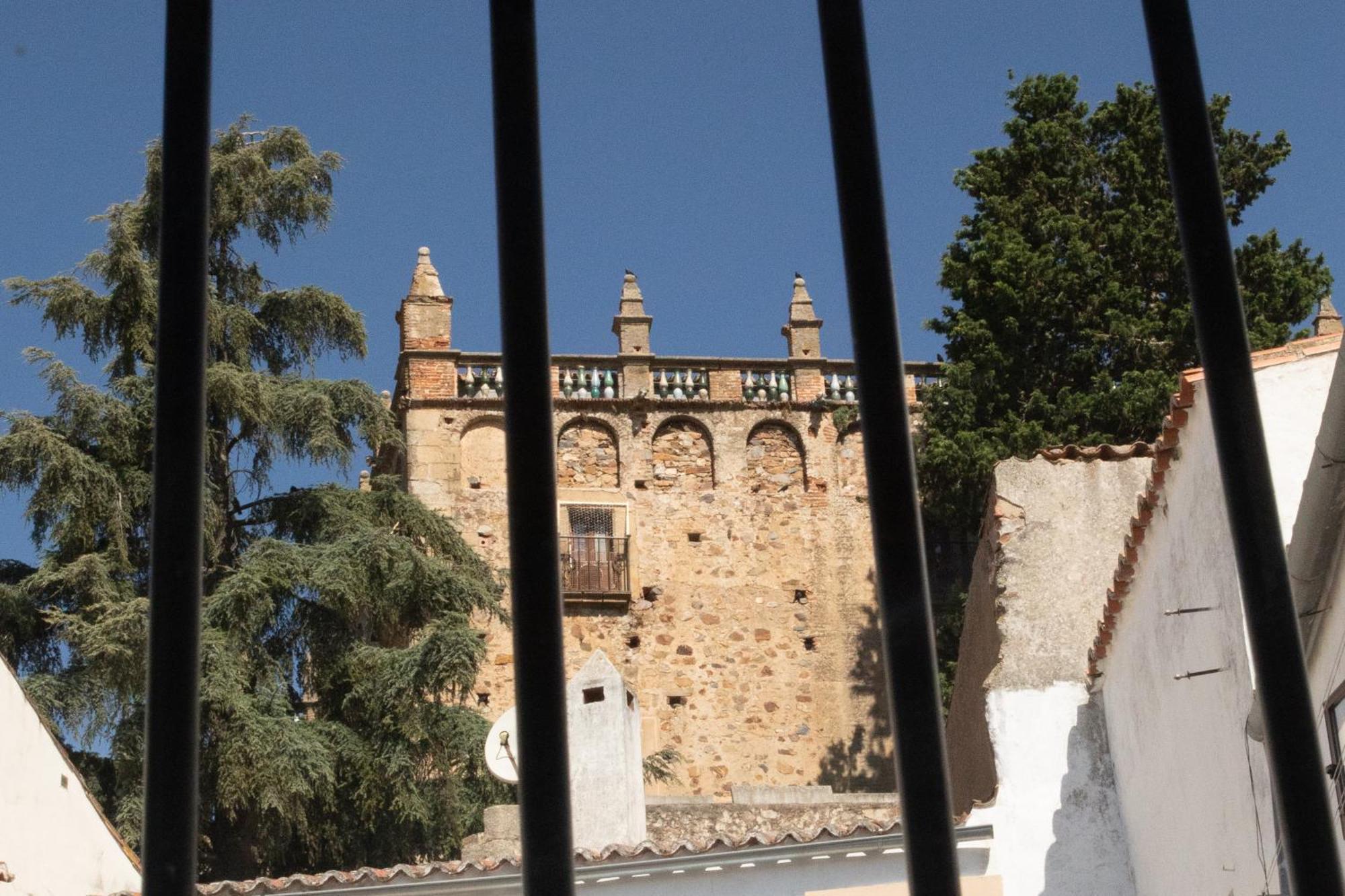 Apartamento Baluarte De Los Pozos Cáceres Exterior photo